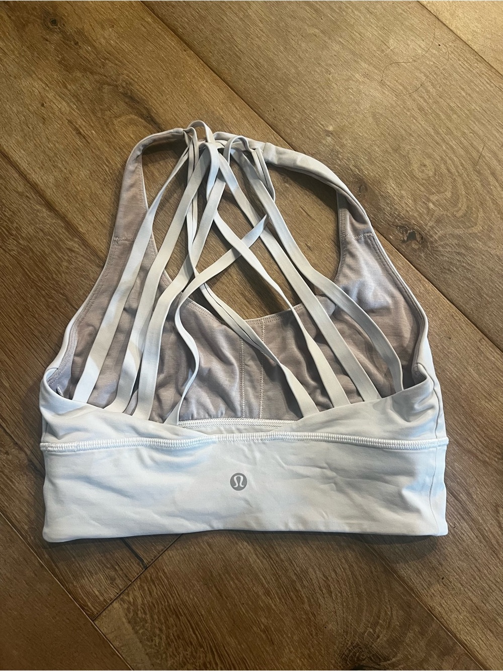 Lululemon Free to be Moved Bra Size 6 in White